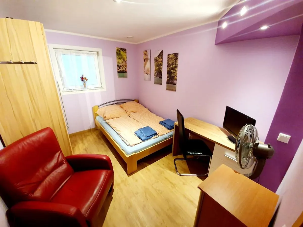 Apartment 3 Z moderne Wellnesswohnung - Sauna, Kamin, Parkplätze 65m2 bis 6 Per München
