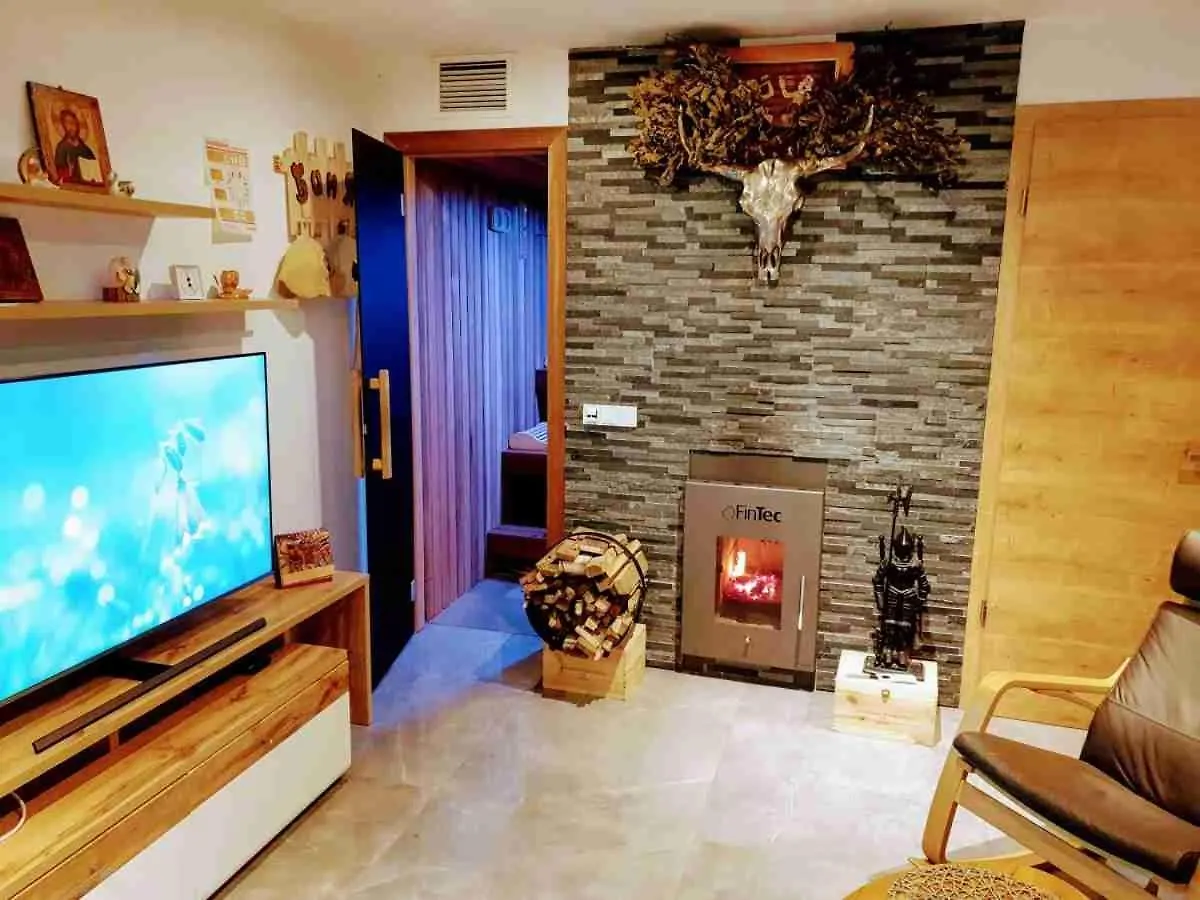 3 Z moderne Wellnesswohnung - Sauna, Kamin, Parkplätze 65m2 bis 6 Per München